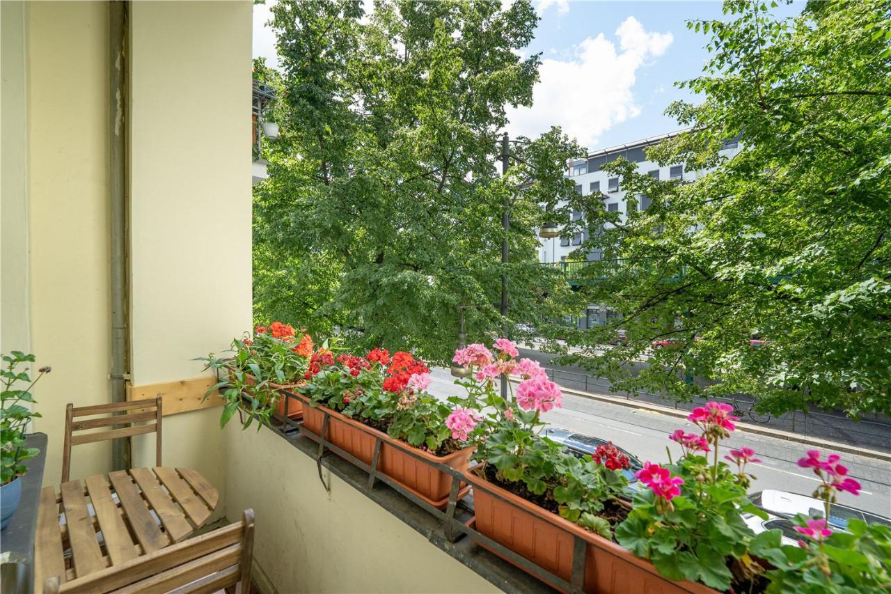 Holiday 33 Apartments Efg Schoenhauser Allee Mit Balkon Berlin Dış mekan fotoğraf